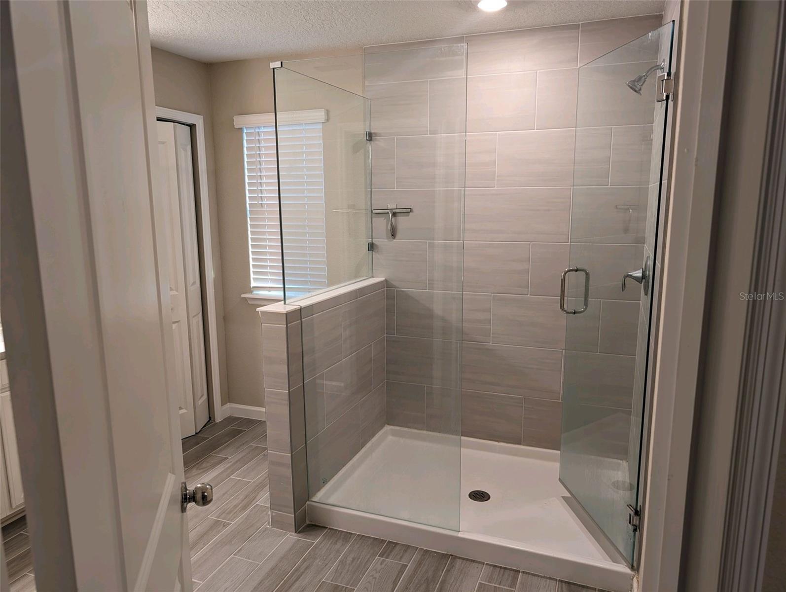 Image 15 of 26 For 498 Boracay Circle