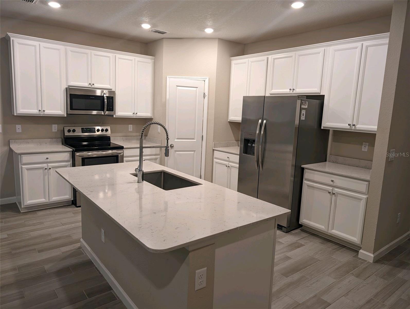 Image 8 of 26 For 498 Boracay Circle