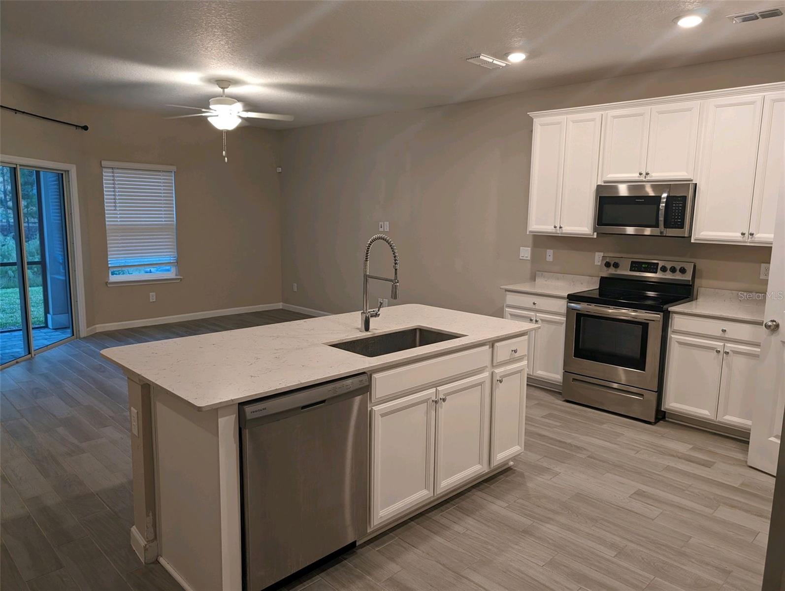 Image 9 of 26 For 498 Boracay Circle