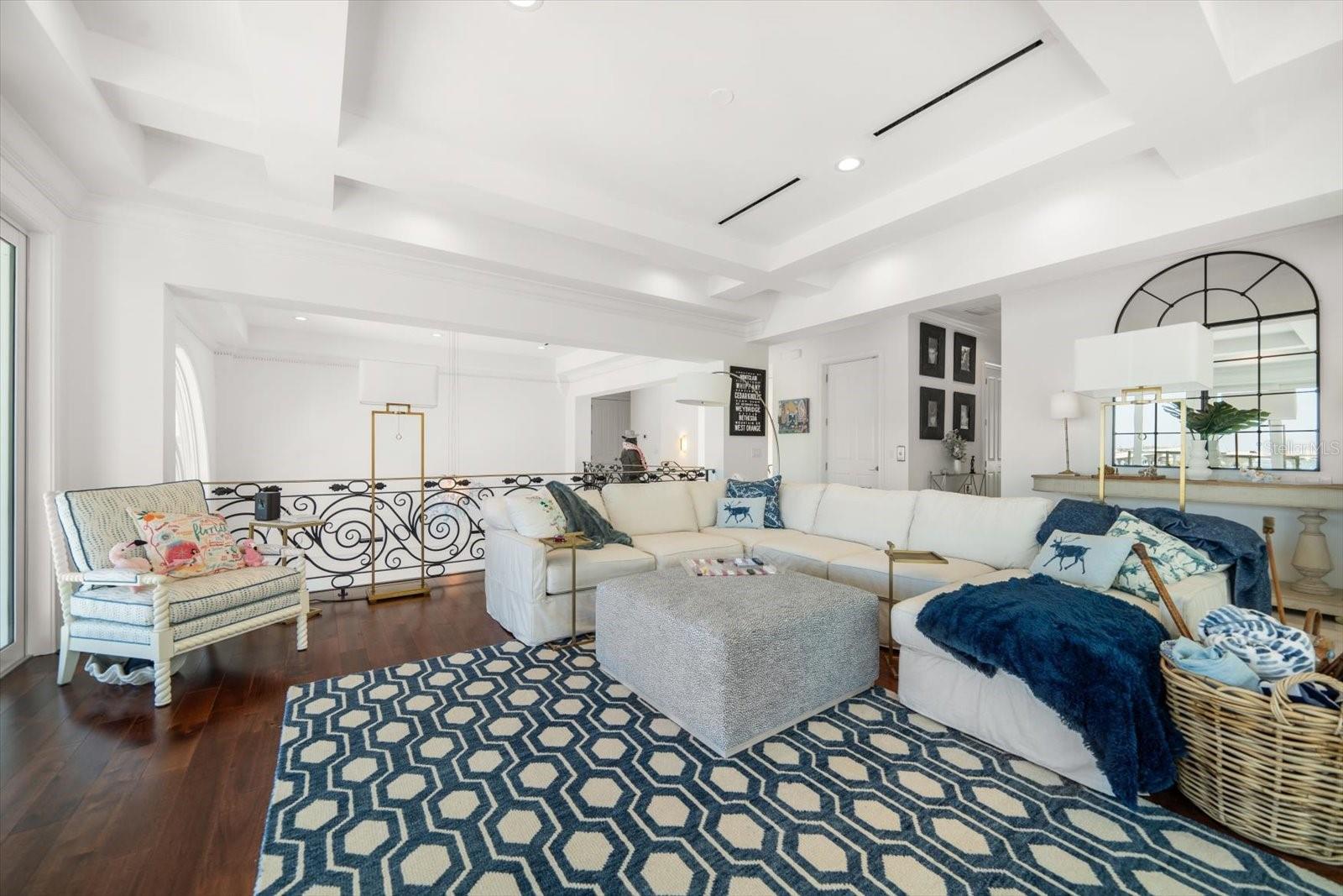 Image 39 of 50 For 110 Harbor View Lane