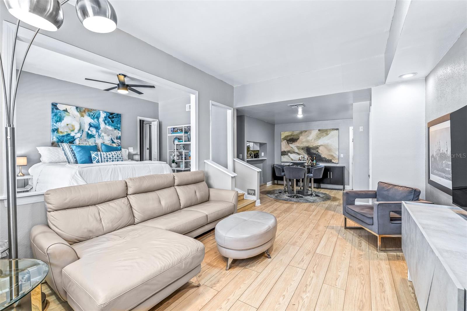 Image 11 of 29 For 4405 Fair Oaks Avenue 11