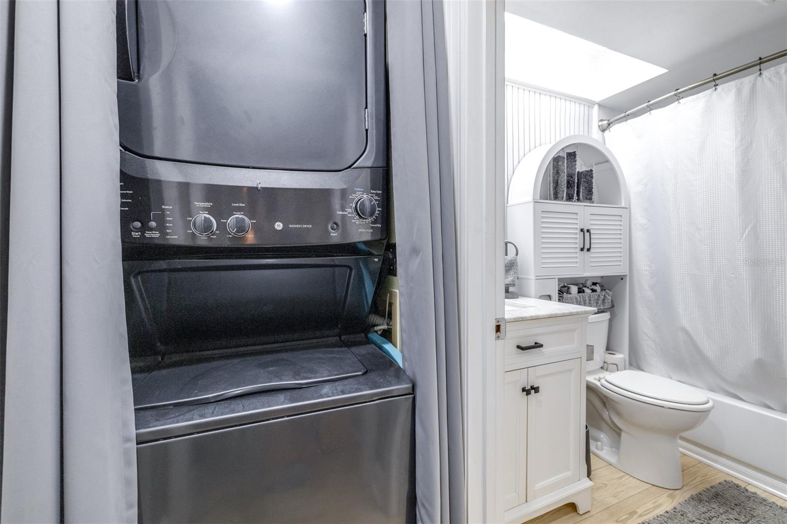 Image 23 of 29 For 4405 Fair Oaks Avenue 11