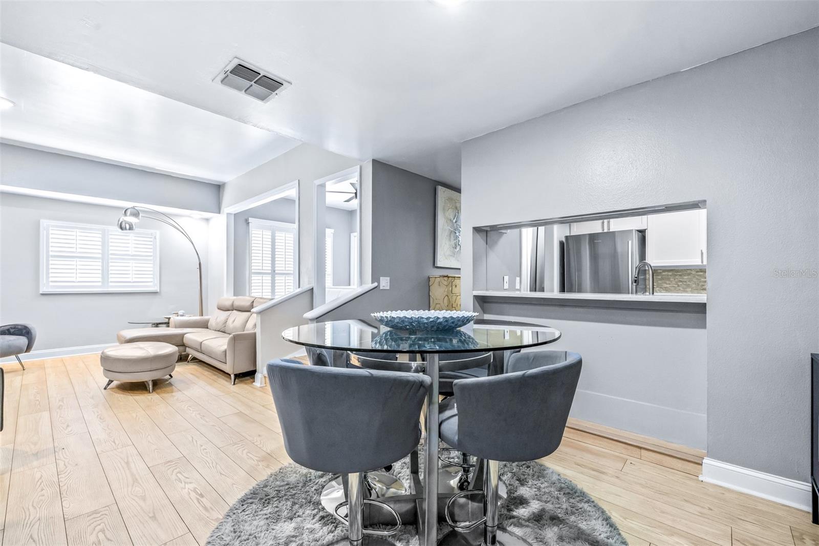 Image 4 of 29 For 4405 Fair Oaks Avenue 11