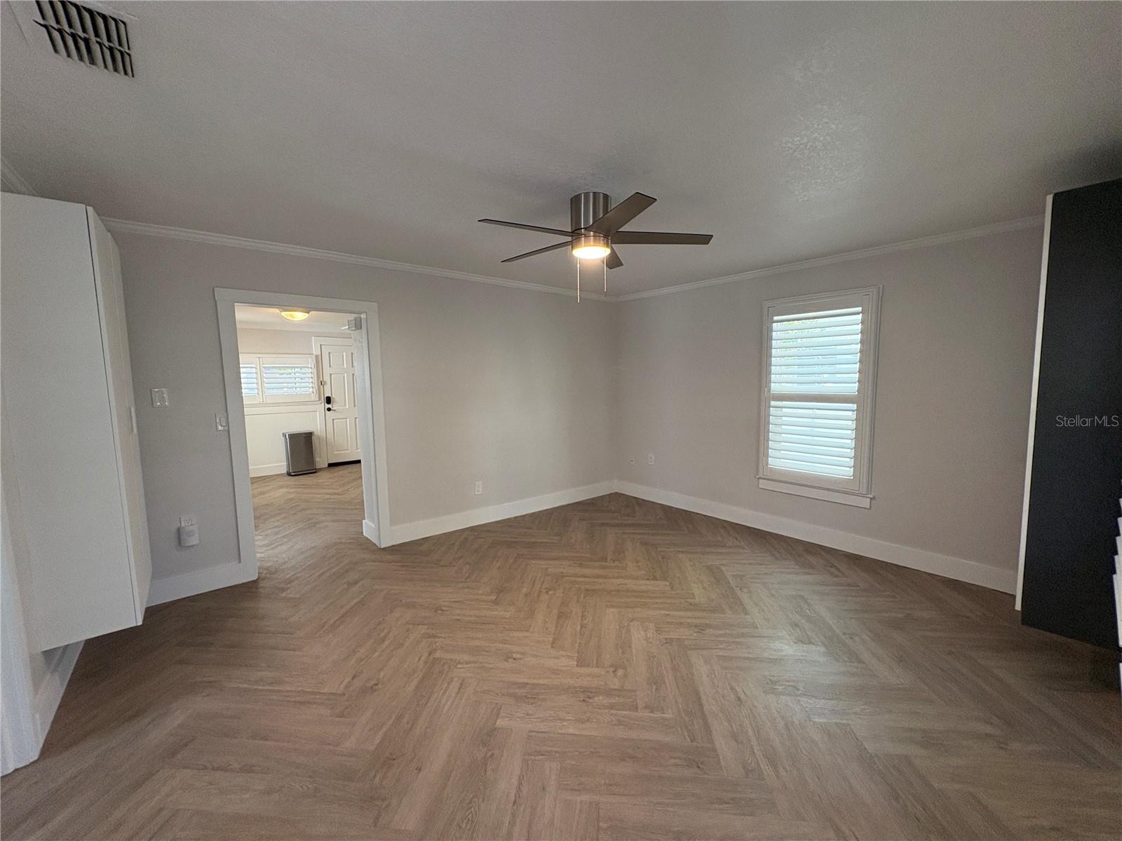 Image 10 of 27 For 244 Iron Age Street