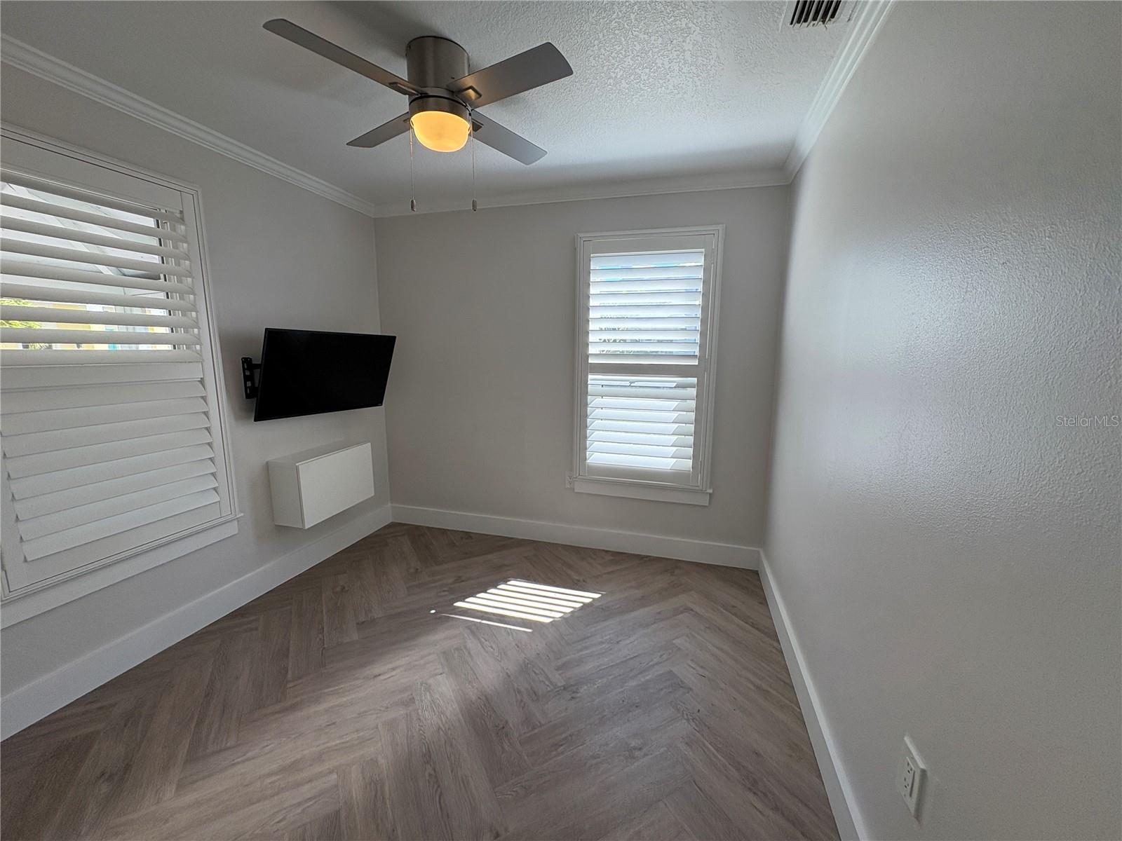 Image 13 of 27 For 244 Iron Age Street