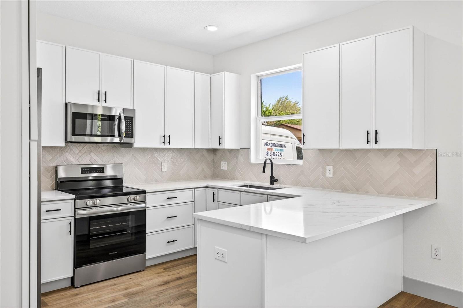 Image 15 of 36 For 1145 29th Street S