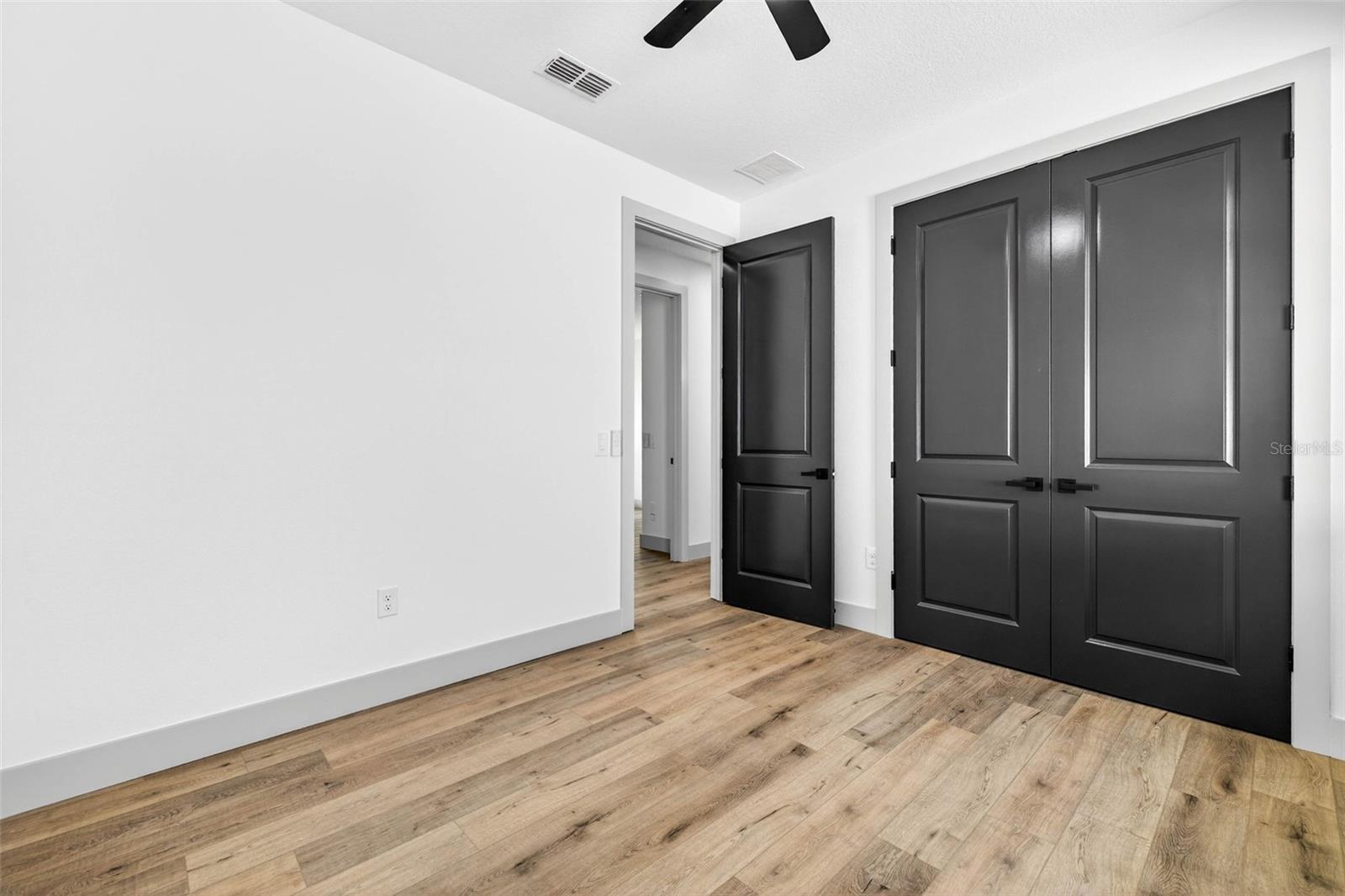 Image 23 of 36 For 1145 29th Street S