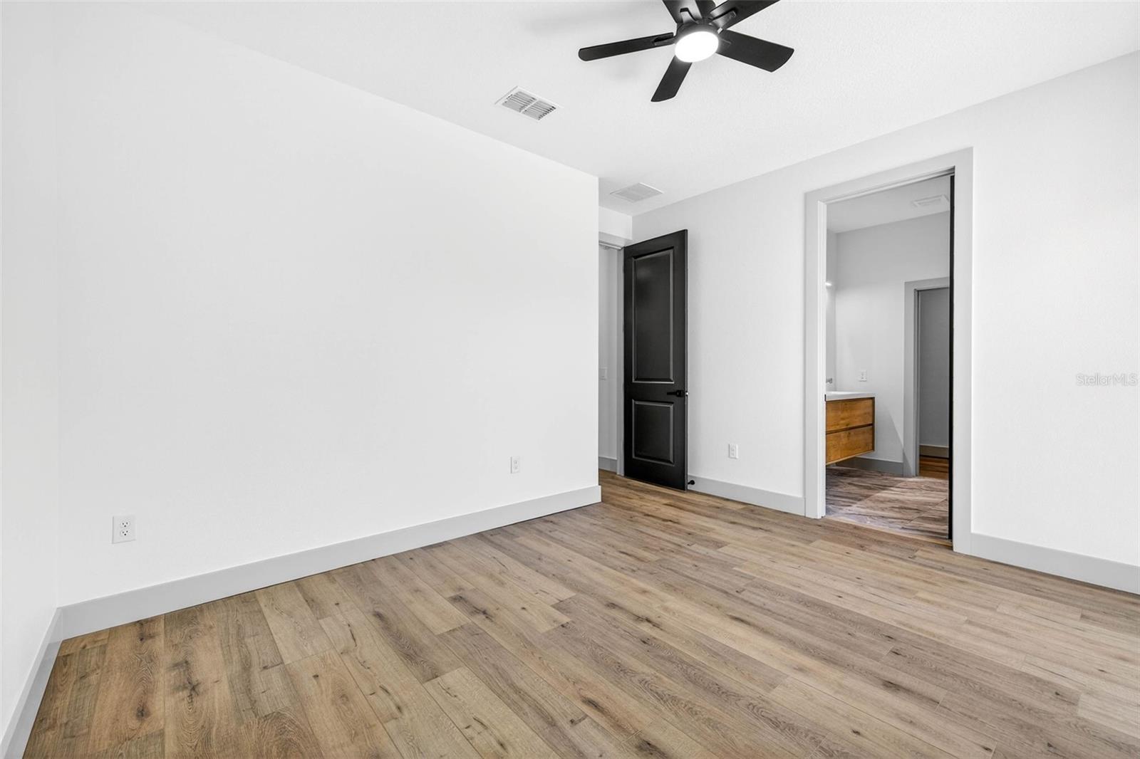 Image 27 of 36 For 1145 29th Street S