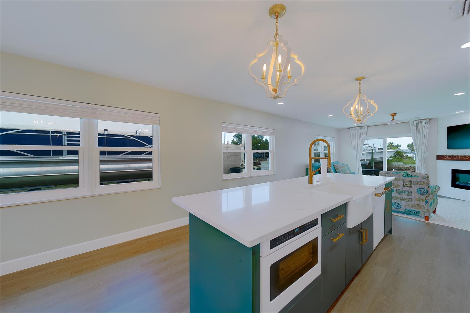 Image 13 of 77 For 6403 Lonnie Lee Lane