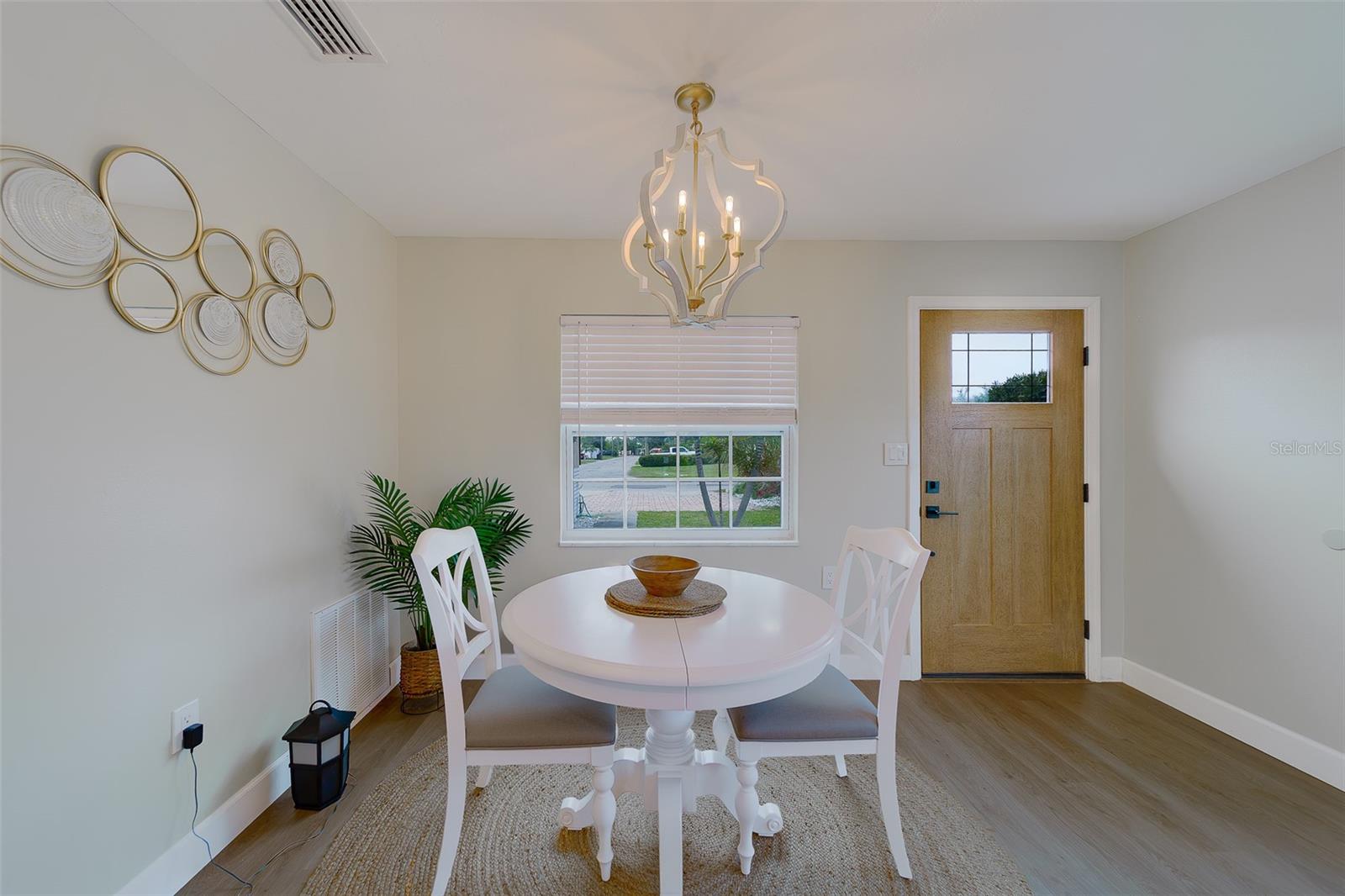 Image 16 of 77 For 6403 Lonnie Lee Lane