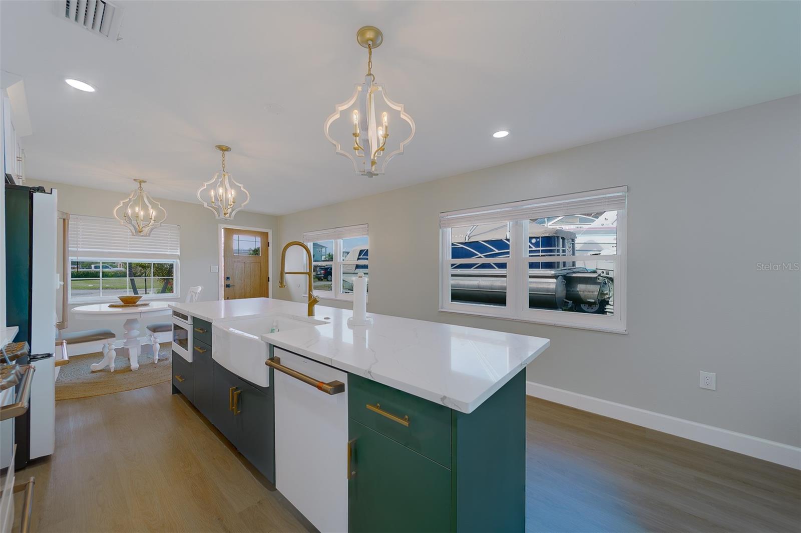 Image 18 of 77 For 6403 Lonnie Lee Lane