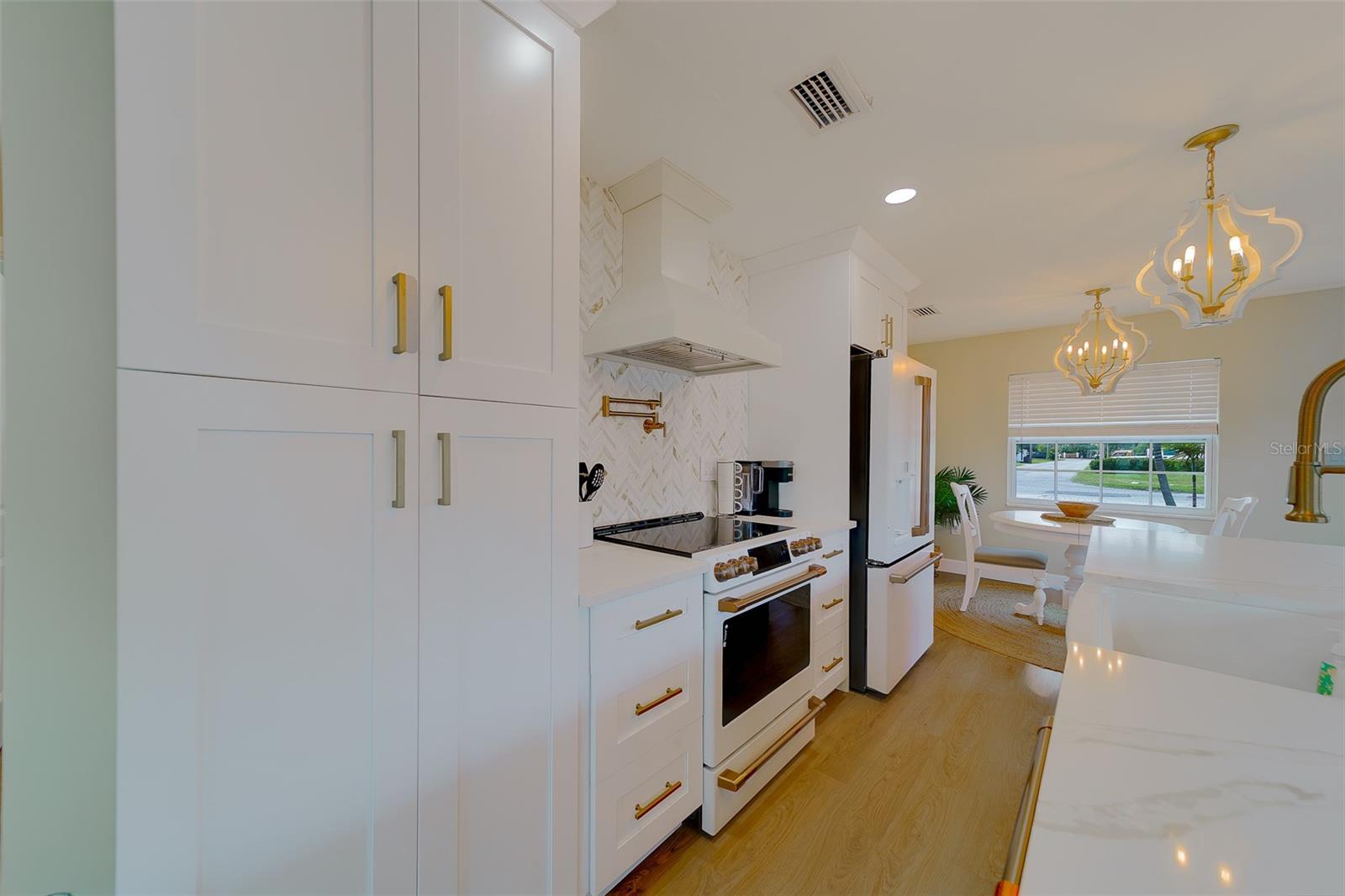 Image 20 of 77 For 6403 Lonnie Lee Lane