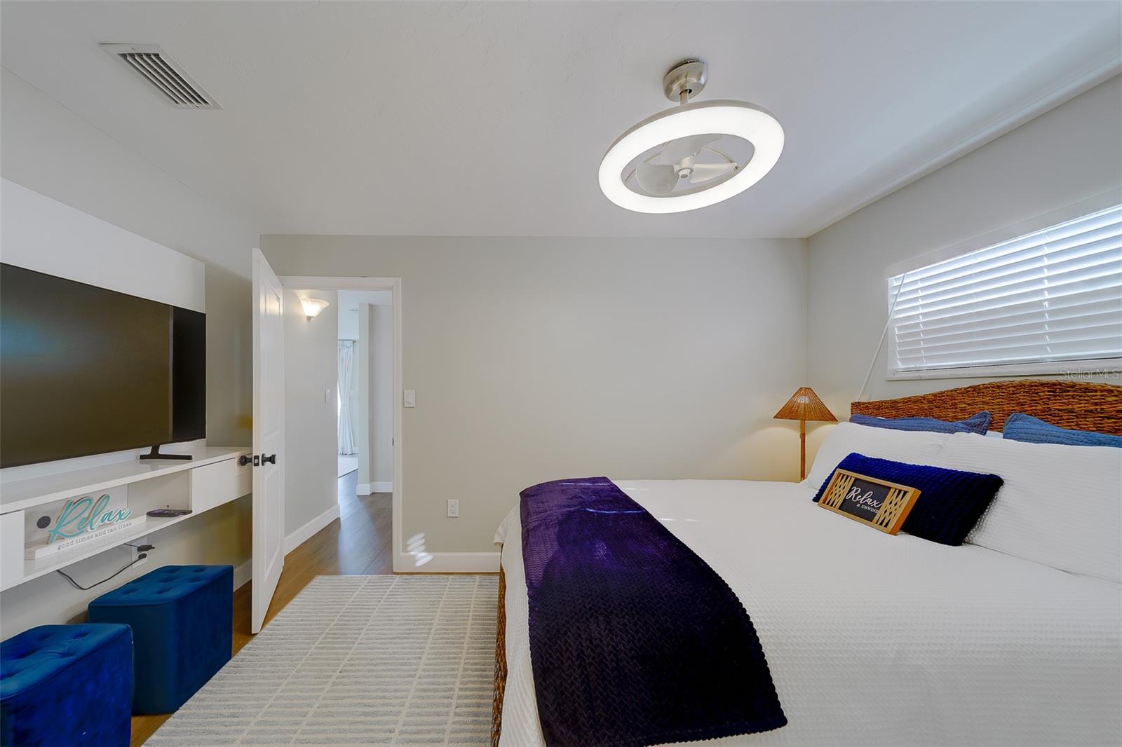 Image 22 of 77 For 6403 Lonnie Lee Lane