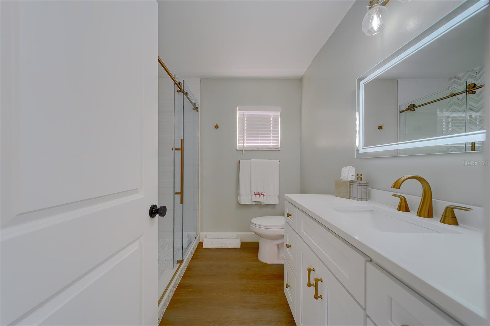 Image 24 of 77 For 6403 Lonnie Lee Lane