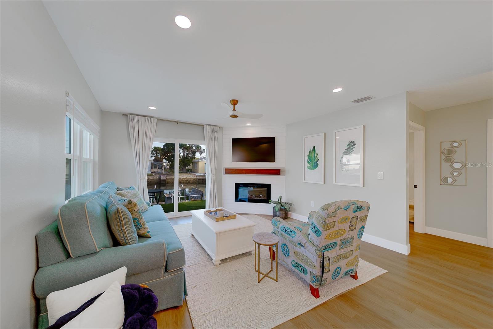 Image 5 of 77 For 6403 Lonnie Lee Lane