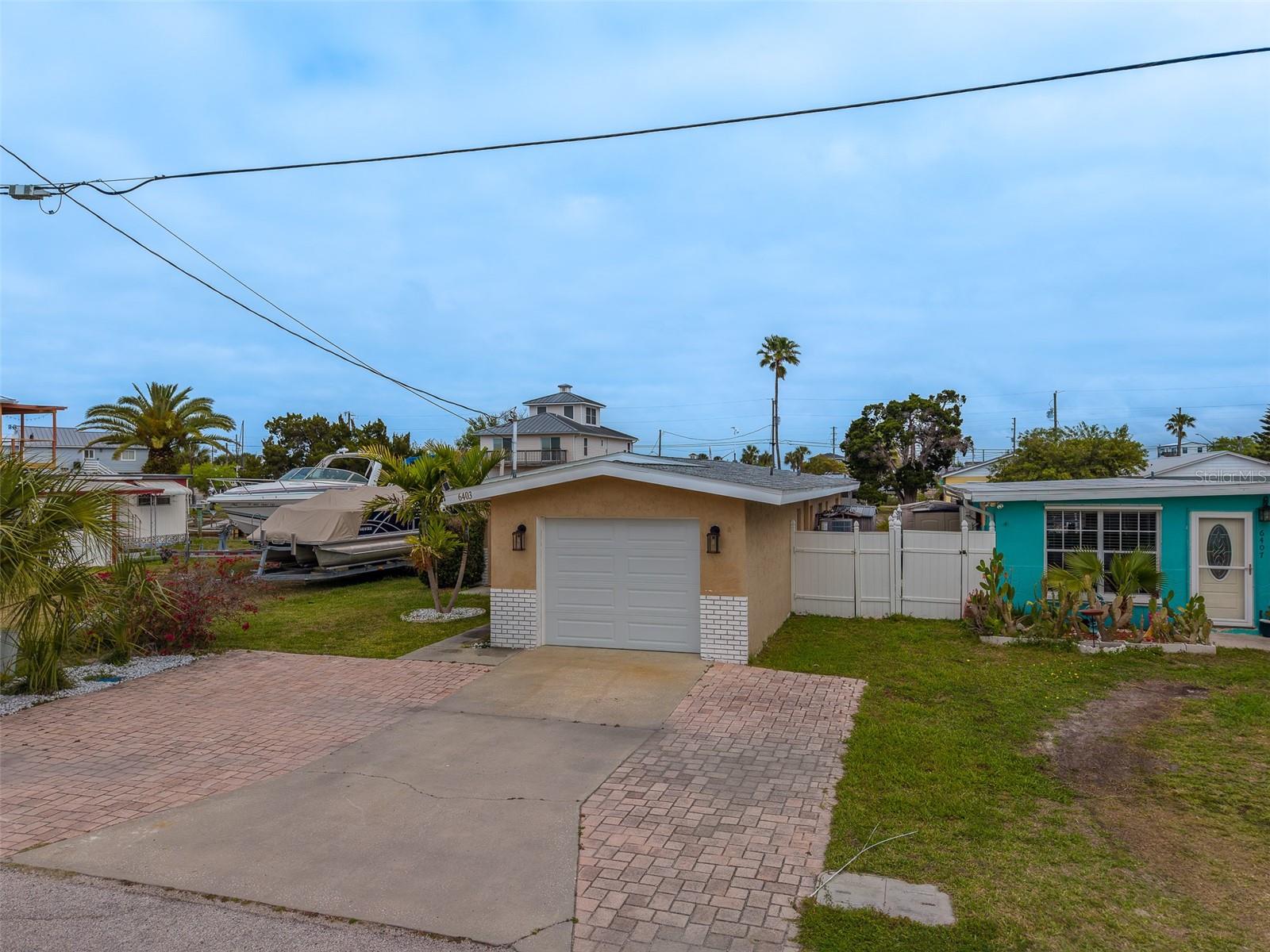 Image 55 of 77 For 6403 Lonnie Lee Lane