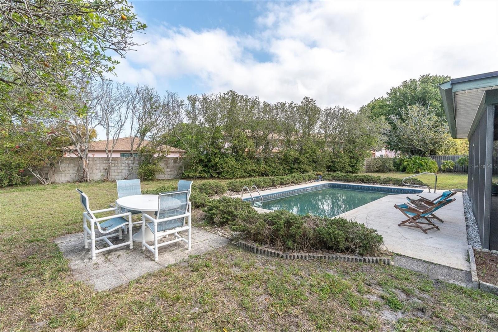 Image 33 of 40 For 11520 132nd Avenue