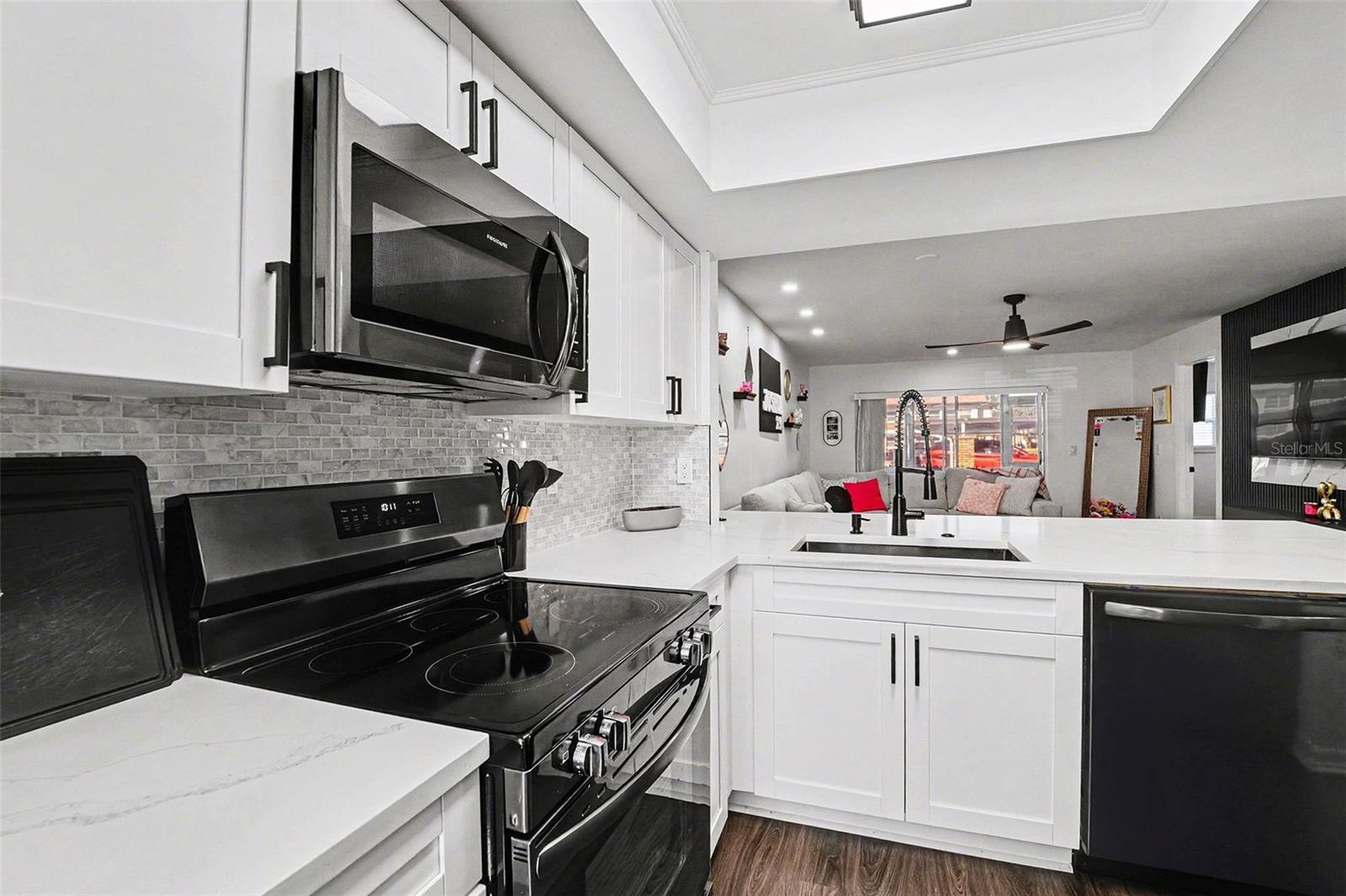 Image 11 of 36 For 5197 Silent Loop 121