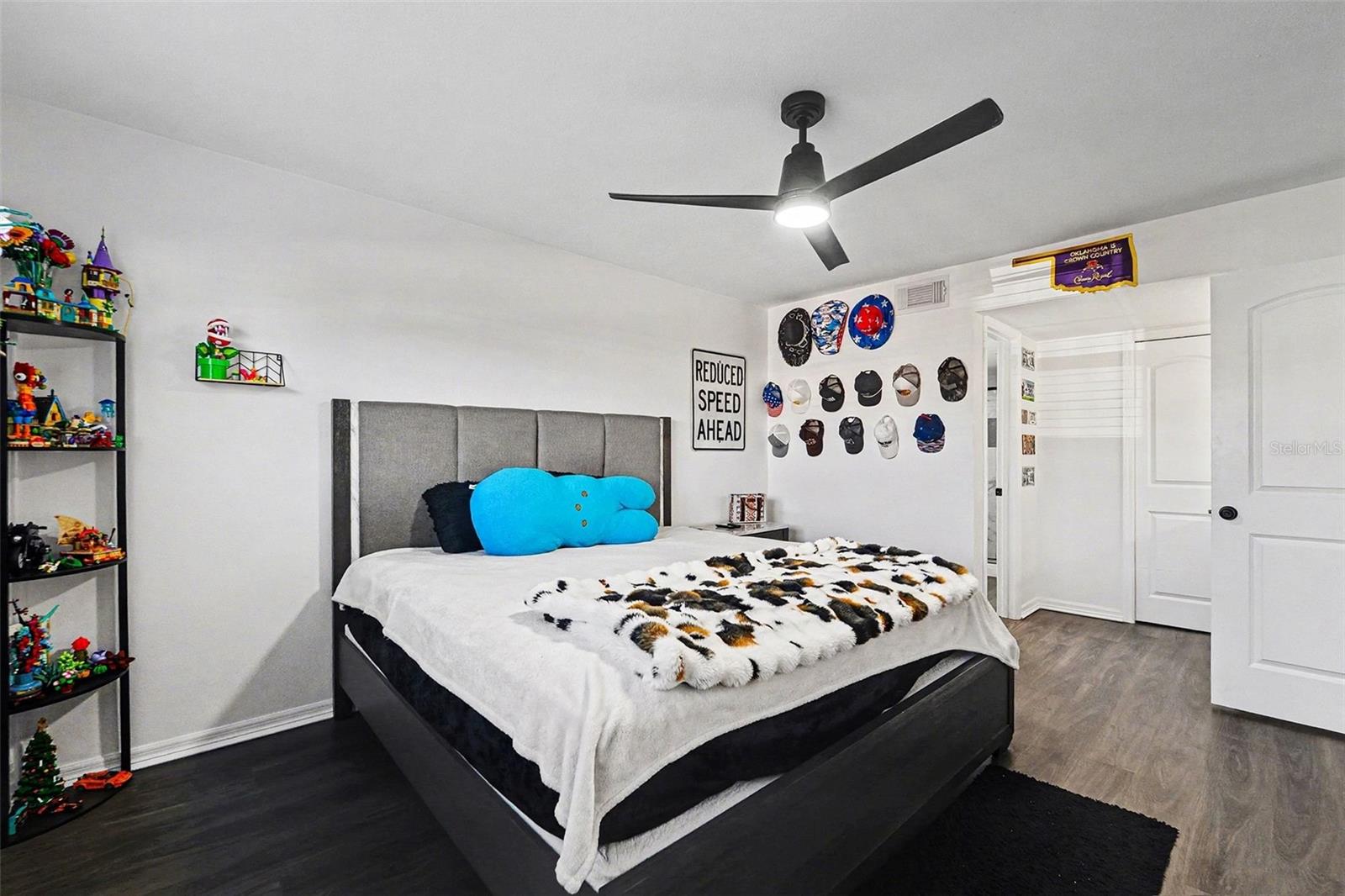 Image 12 of 36 For 5197 Silent Loop 121