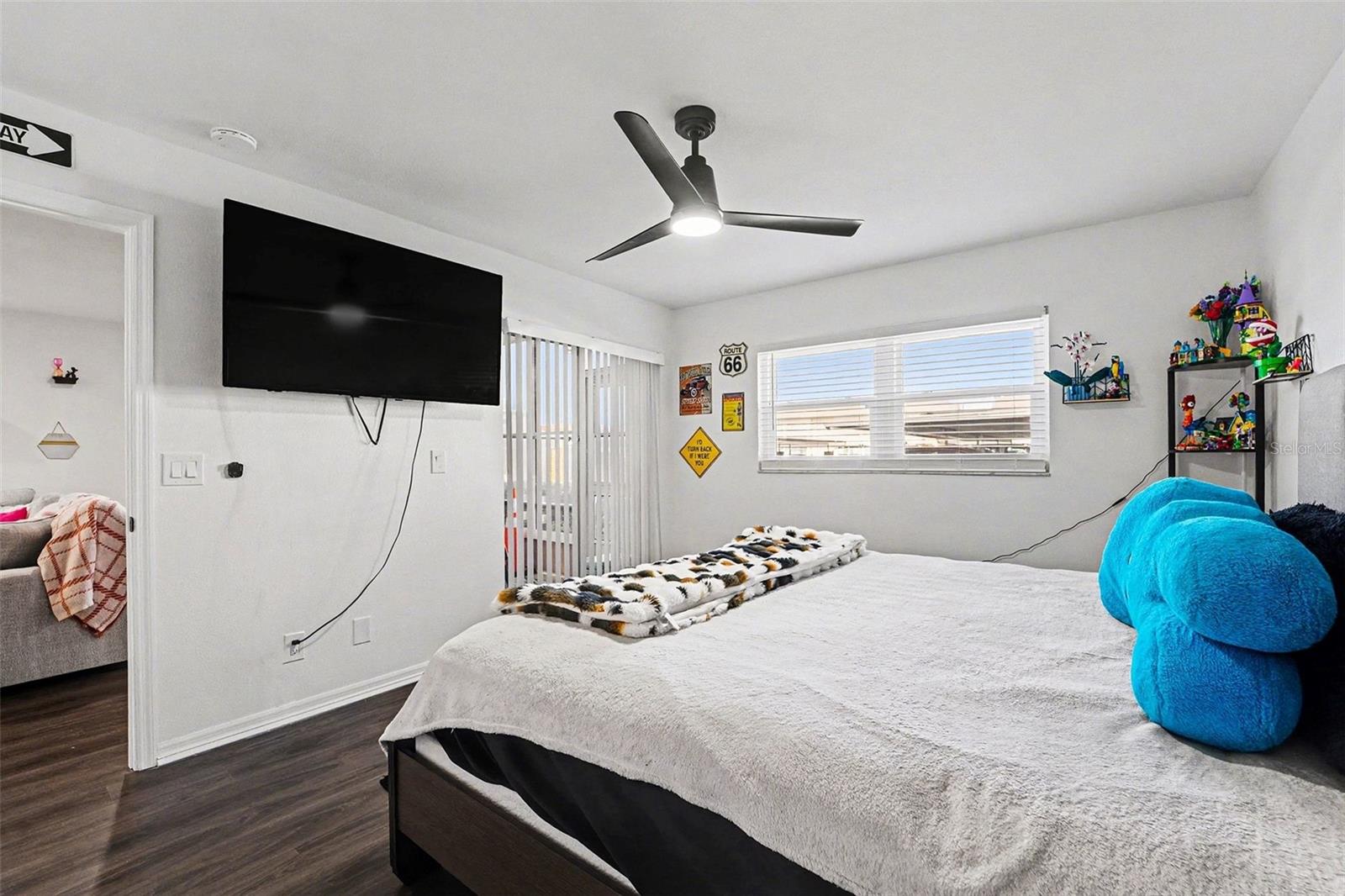 Image 13 of 36 For 5197 Silent Loop 121