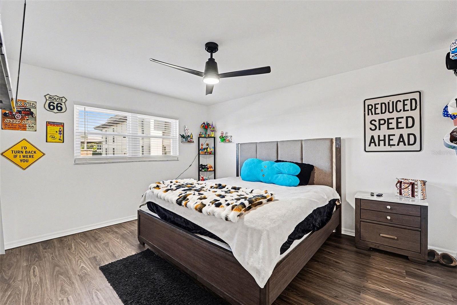 Image 16 of 36 For 5197 Silent Loop 121