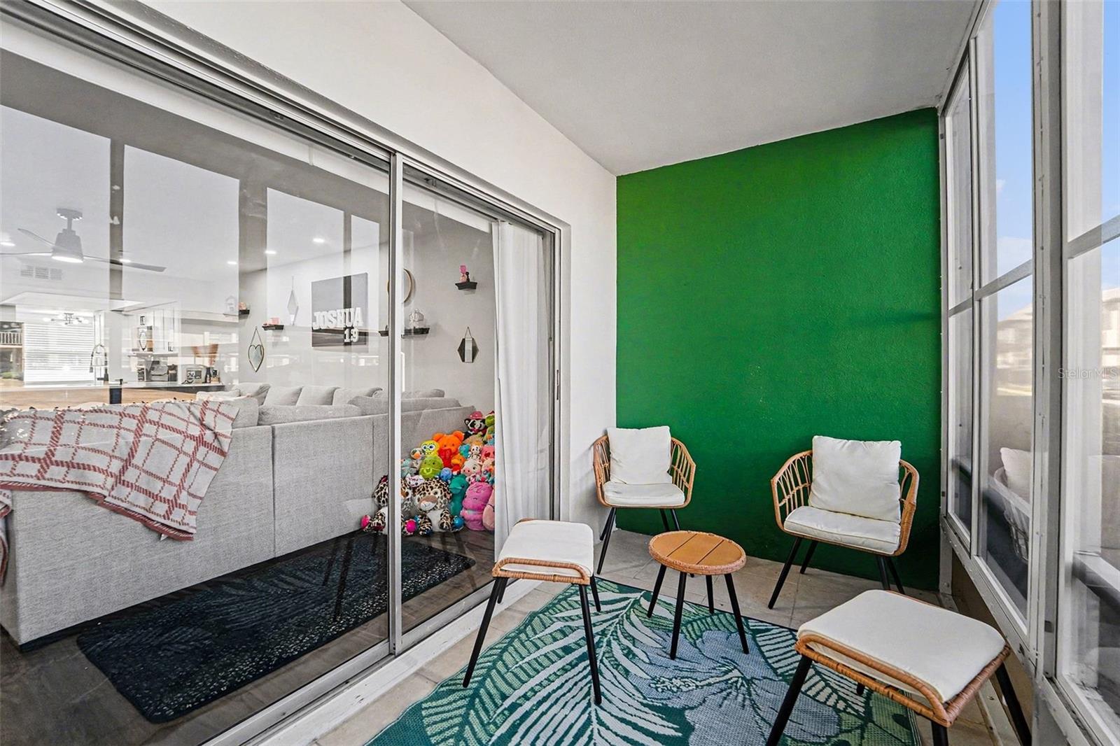 Image 20 of 36 For 5197 Silent Loop 121