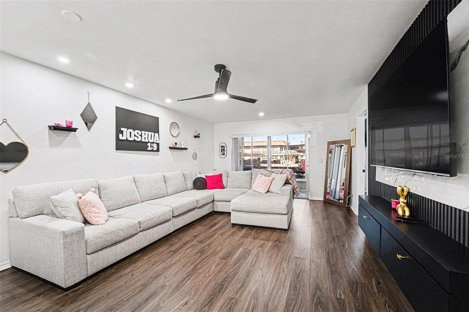 Image 5 of 36 For 5197 Silent Loop 121