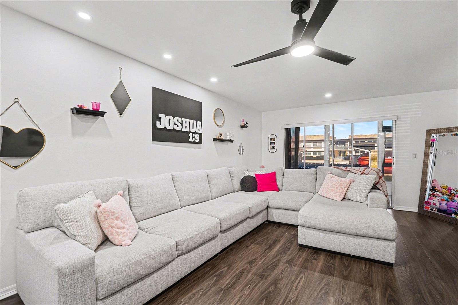 Image 7 of 36 For 5197 Silent Loop 121