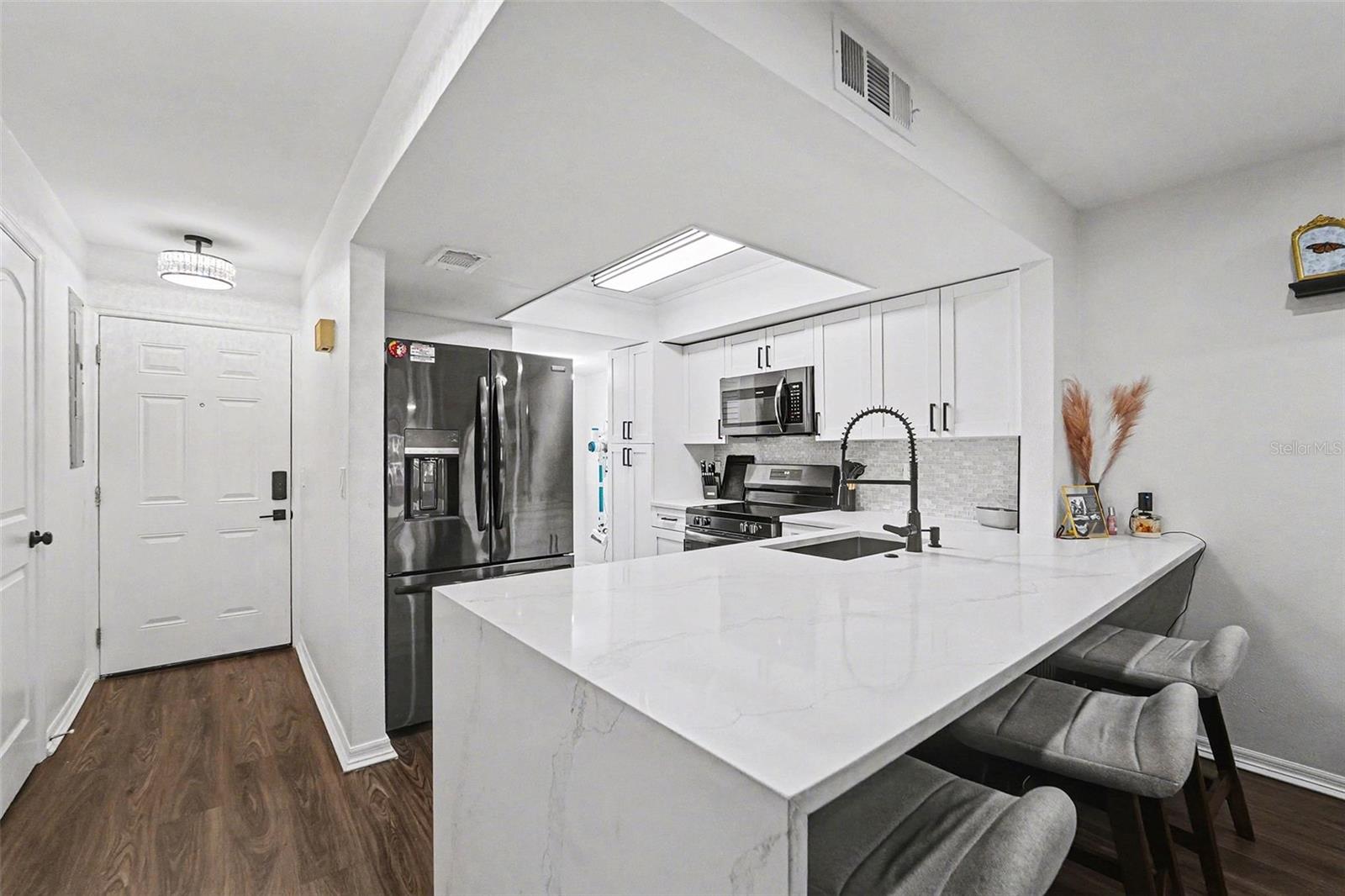 Image 8 of 36 For 5197 Silent Loop 121