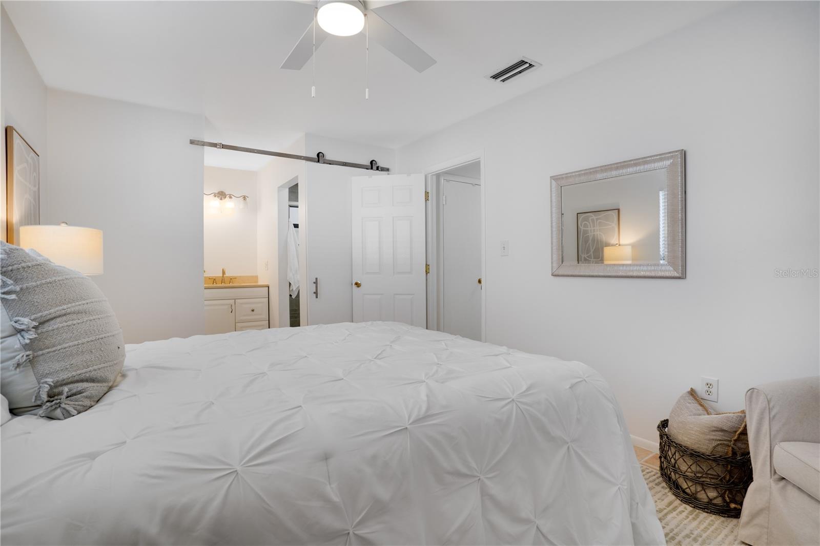 Image 15 of 38 For 4400 67th Avenue N