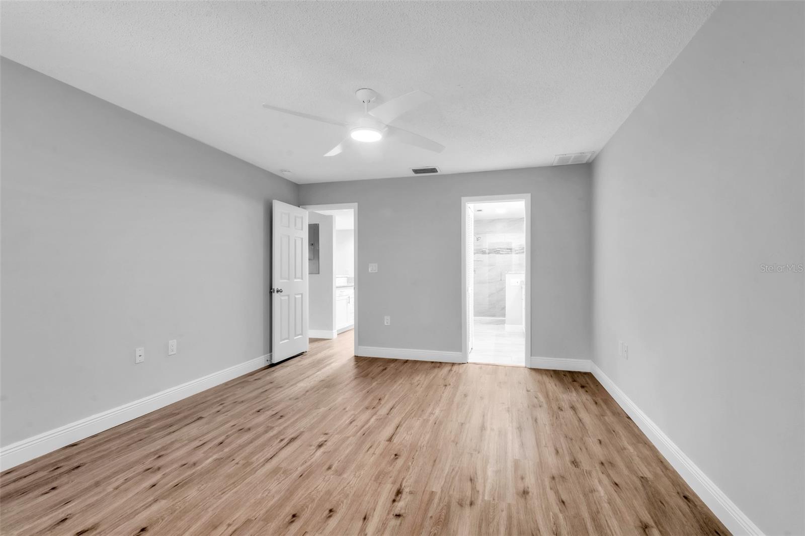 Image 24 of 48 For 600 Woodlands Drive