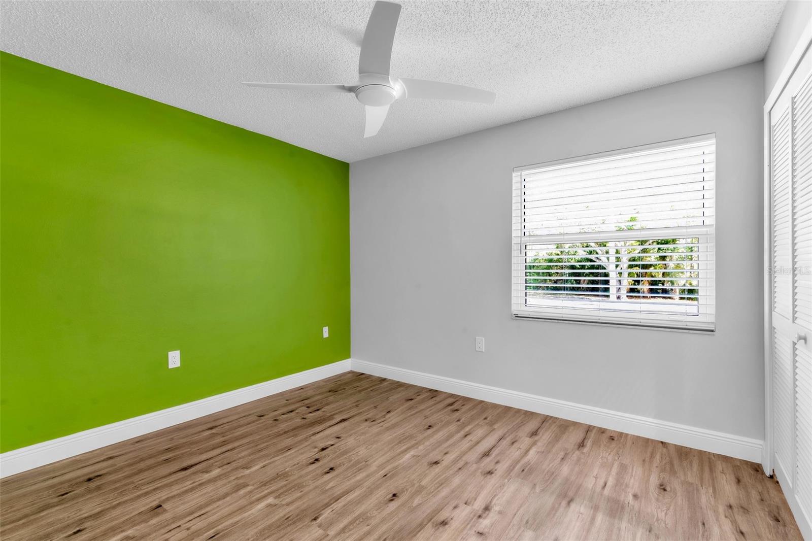 Image 32 of 48 For 600 Woodlands Drive