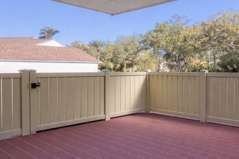 Image 4 of 48 For 600 Woodlands Drive