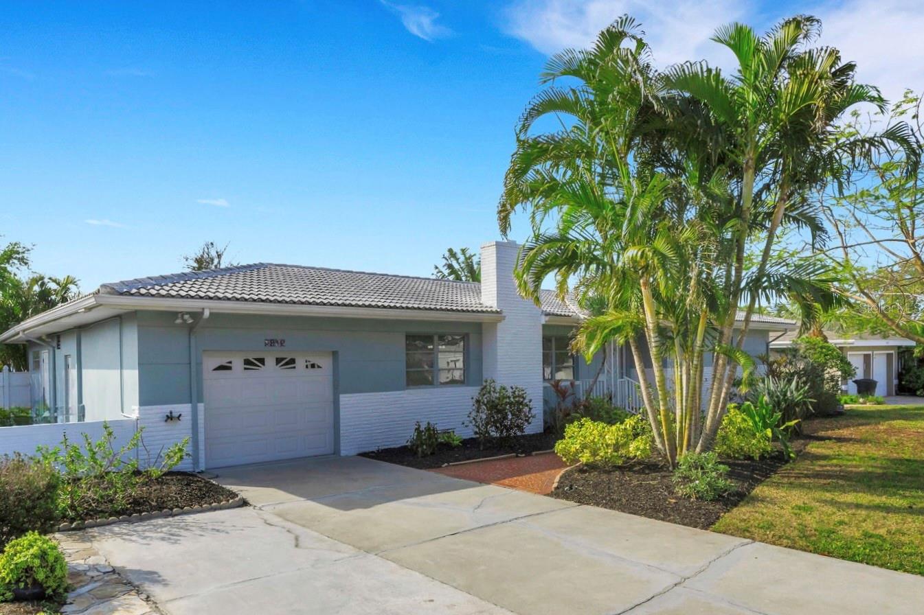 Details for 7912 Garden Drive N, ST PETERSBURG, FL 33710