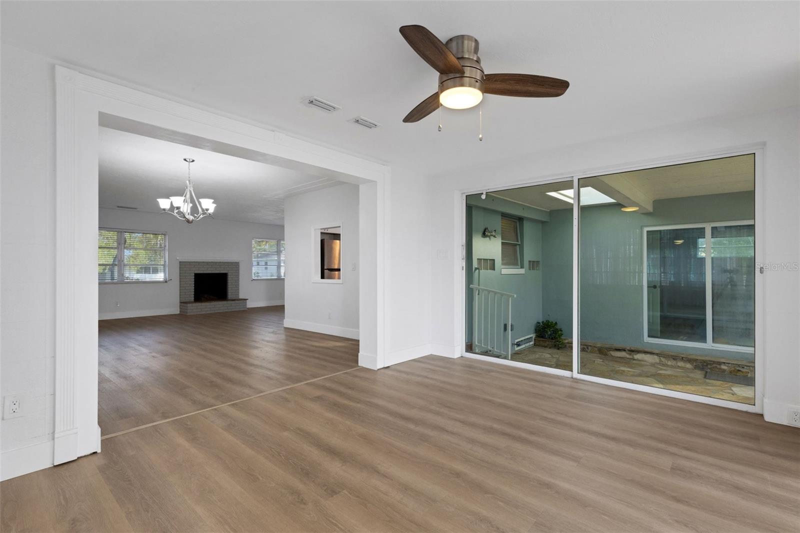 Image 22 of 62 For 7912 Garden Drive N