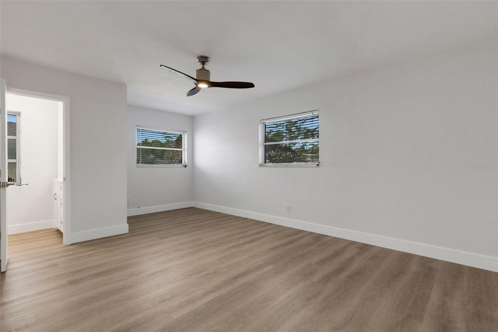 Image 25 of 62 For 7912 Garden Drive N