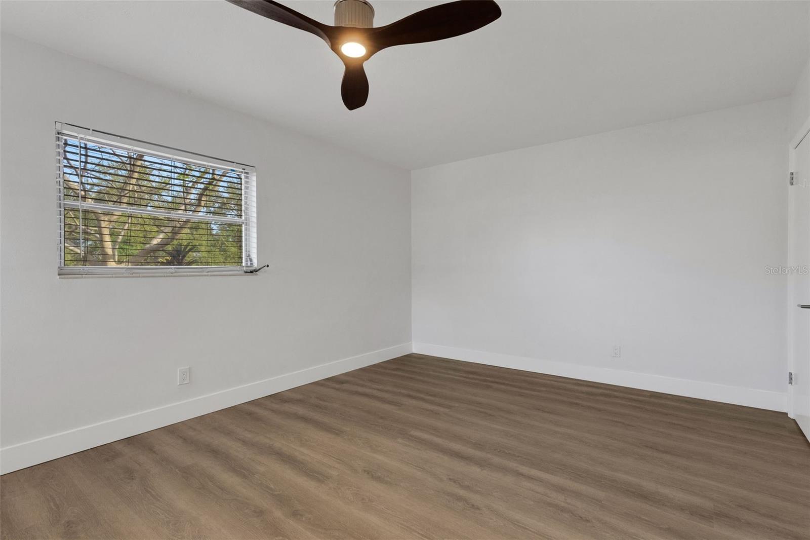 Image 28 of 62 For 7912 Garden Drive N