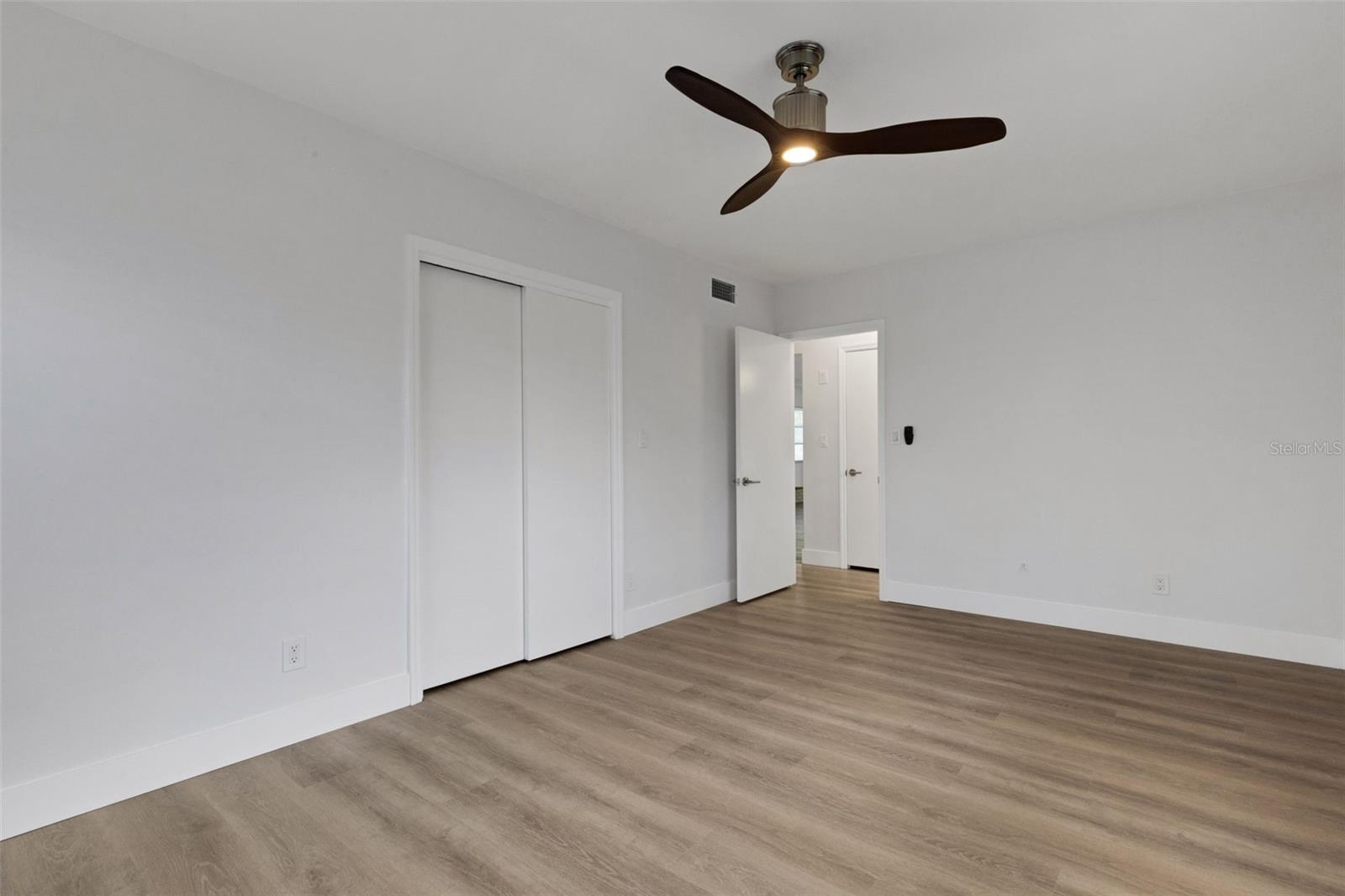 Image 34 of 62 For 7912 Garden Drive N