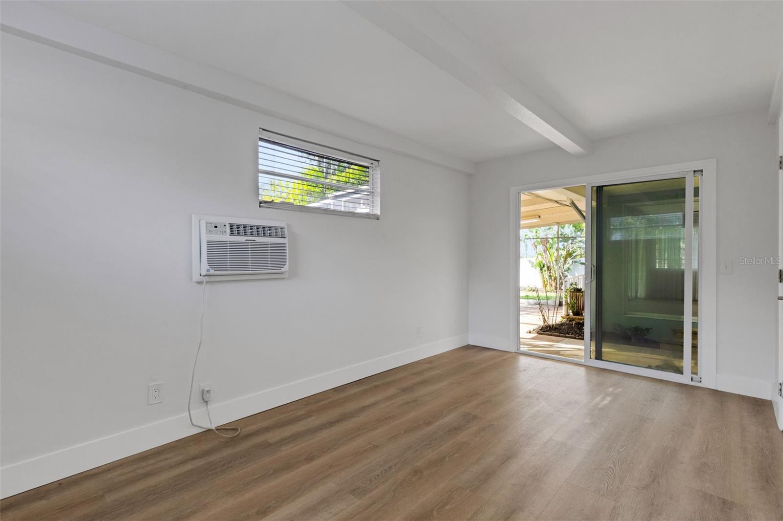 Image 40 of 62 For 7912 Garden Drive N