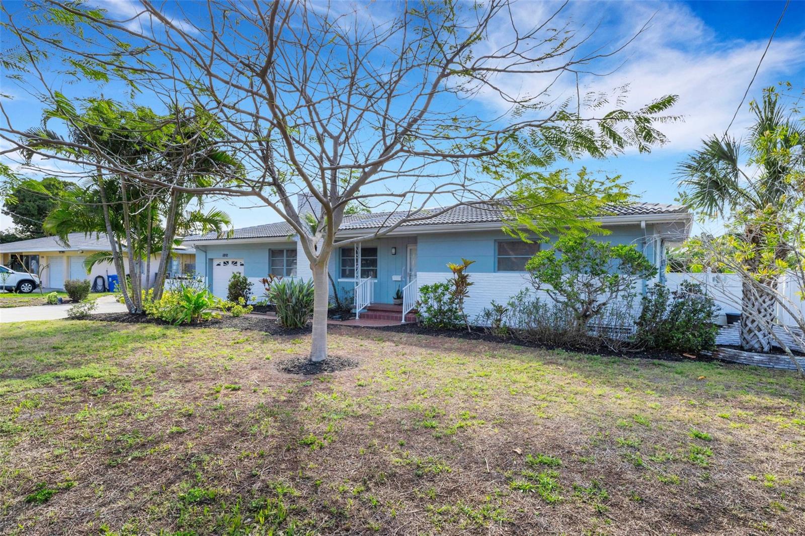 Image 56 of 62 For 7912 Garden Drive N