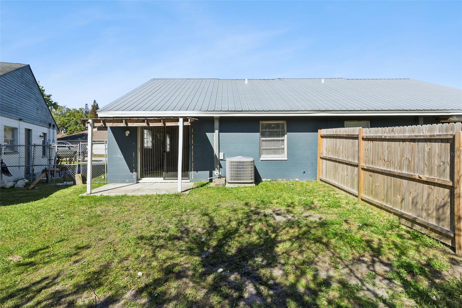 Image 20 of 21 For 1336 Fairway Drive