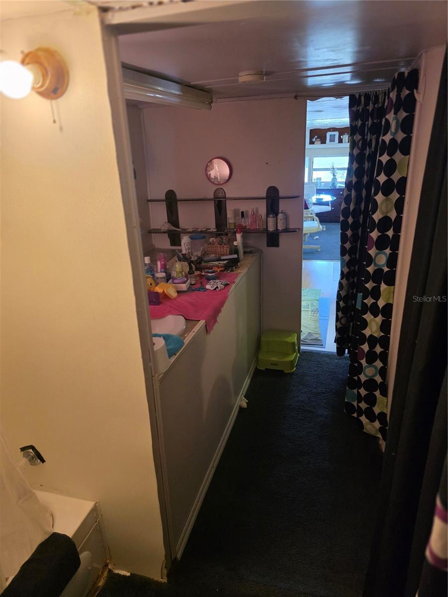 Image 10 of 21 For 1106 51st Avenue W