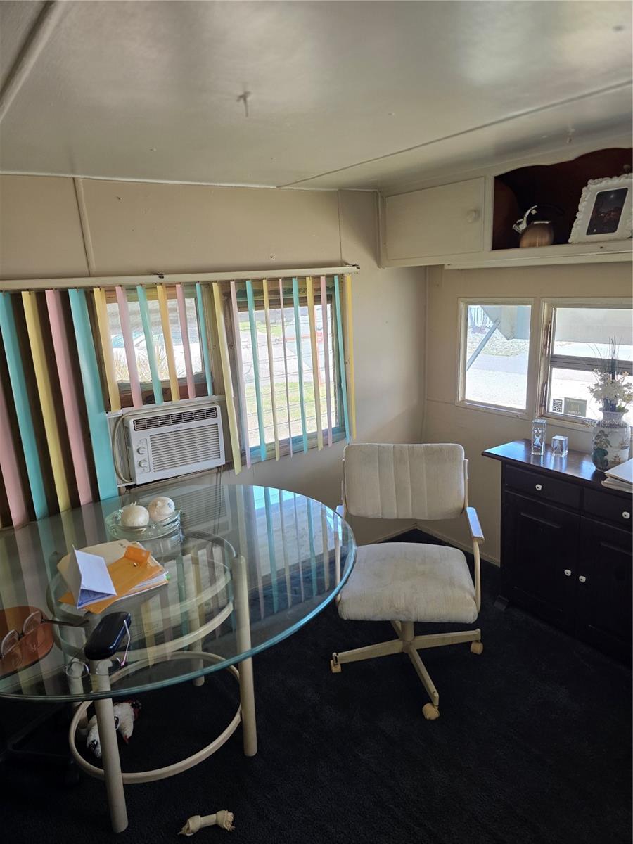 Image 4 of 21 For 1106 51st Avenue W