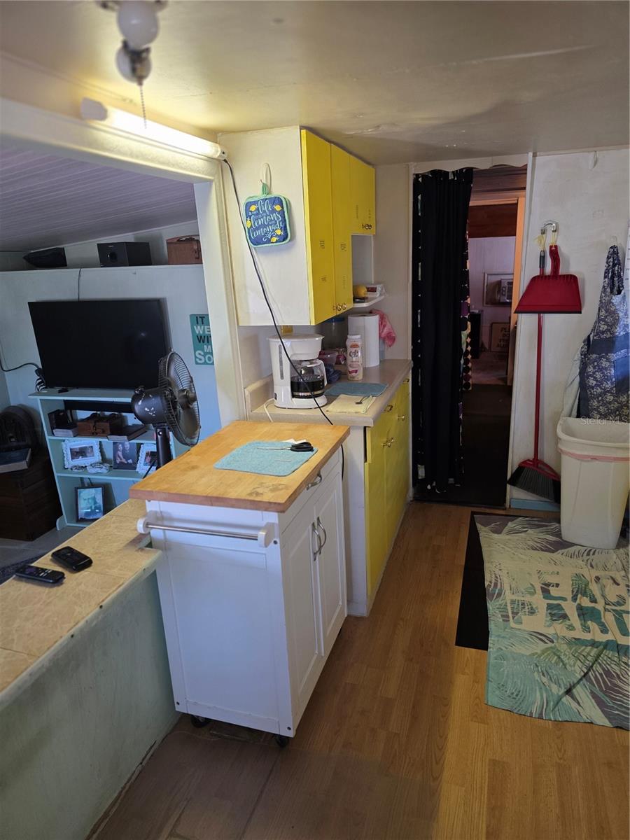 Image 5 of 21 For 1106 51st Avenue W