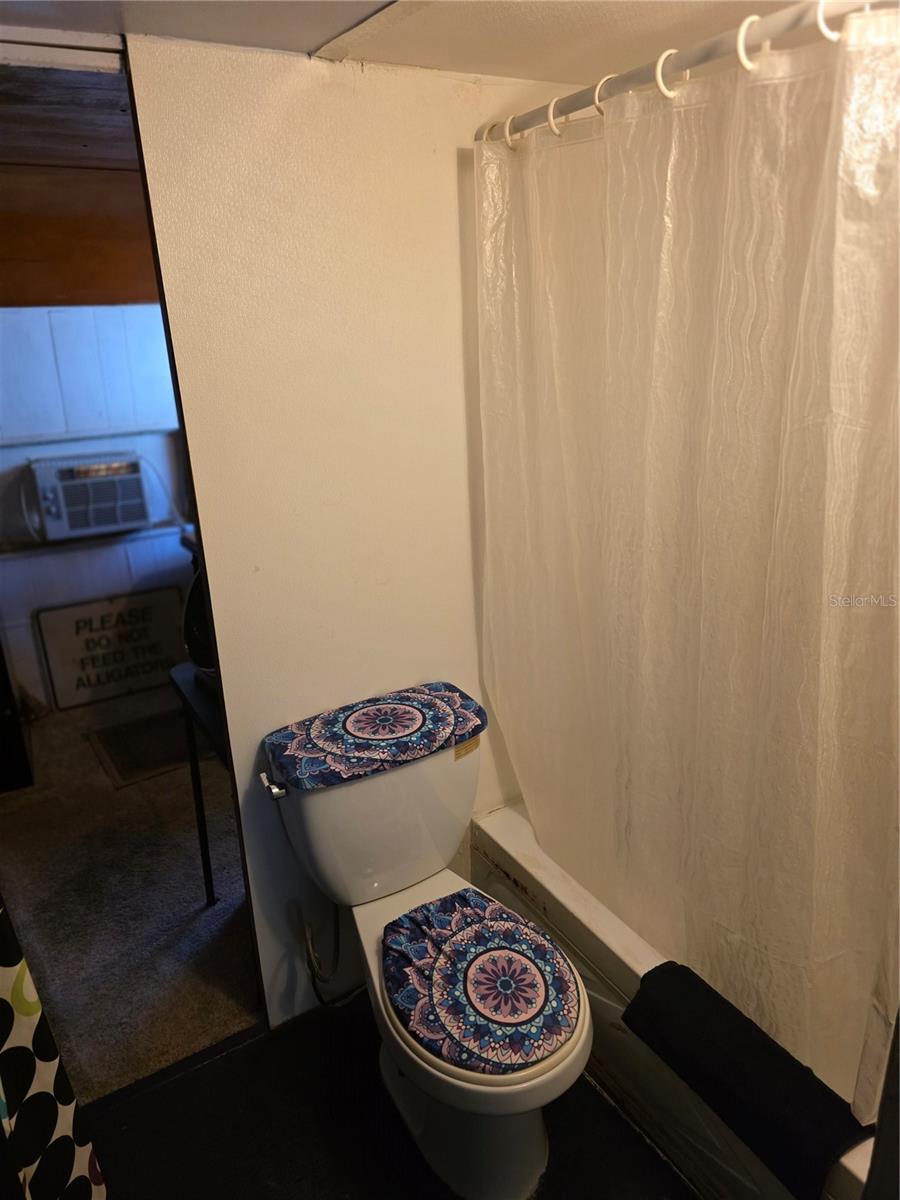 Image 8 of 21 For 1106 51st Avenue W