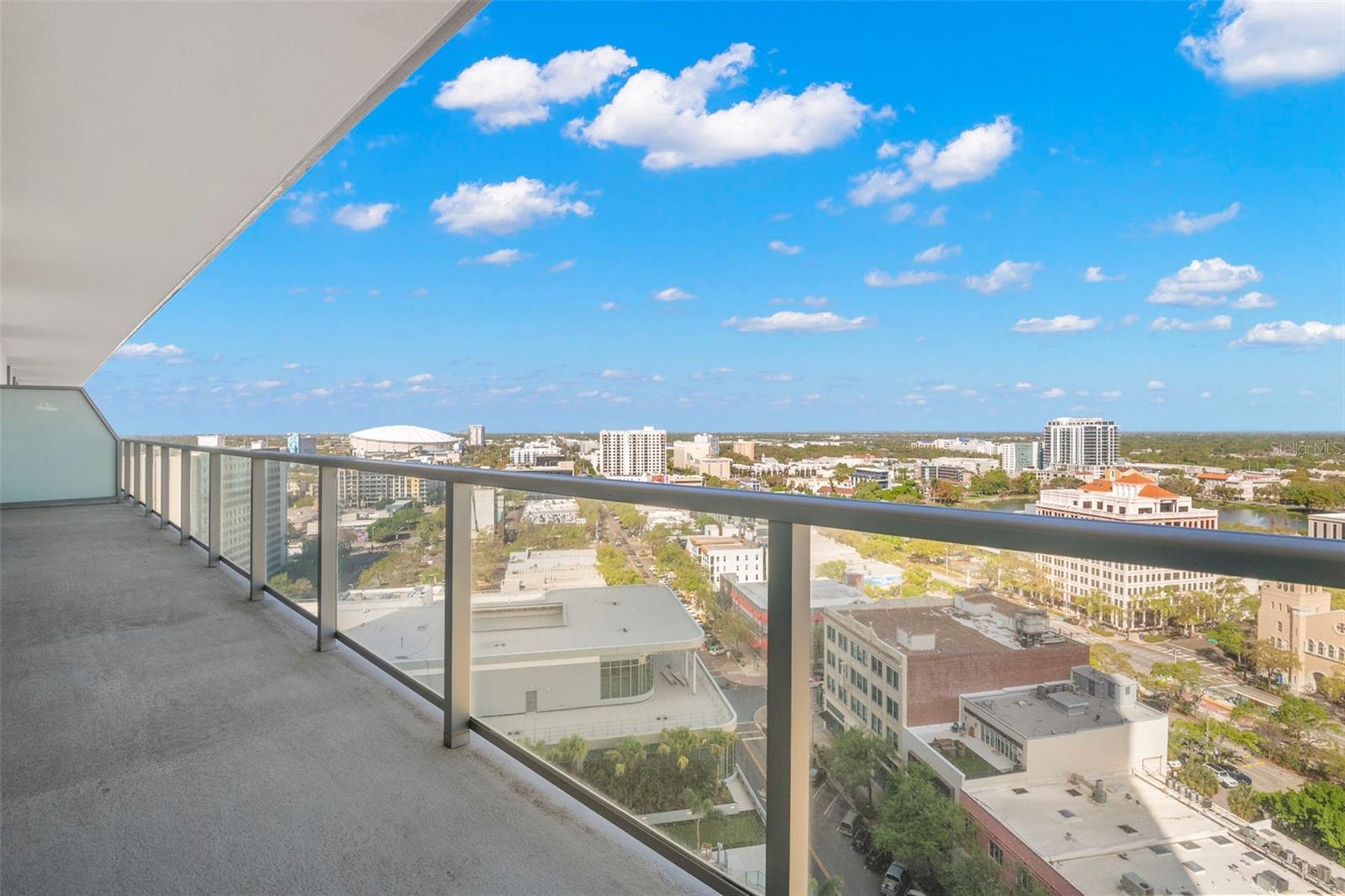 Image 3 of 63 For 400 Central Avenue 1709