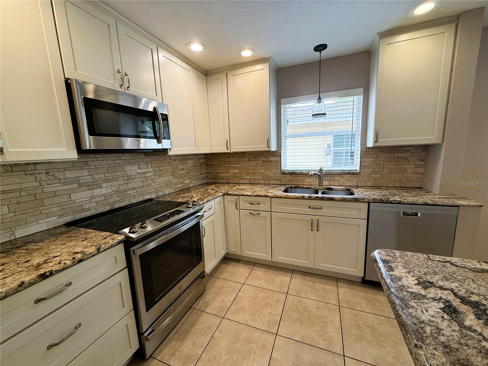 Image 8 of 27 For 8184 24th Avenue N