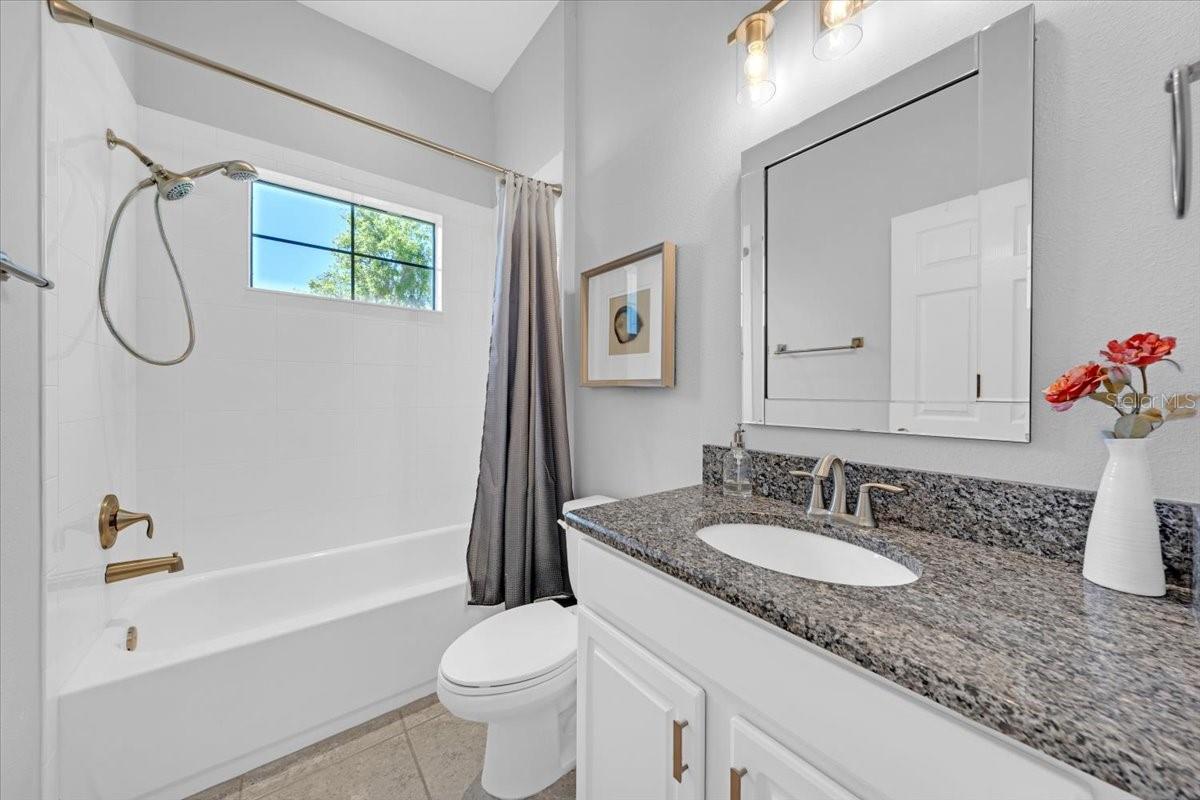 Image 27 of 38 For 13818 Moonstone Canyon Drive