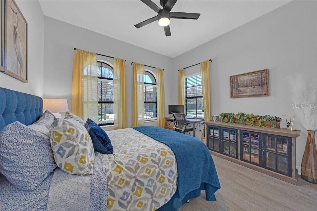 Image 6 of 38 For 13818 Moonstone Canyon Drive