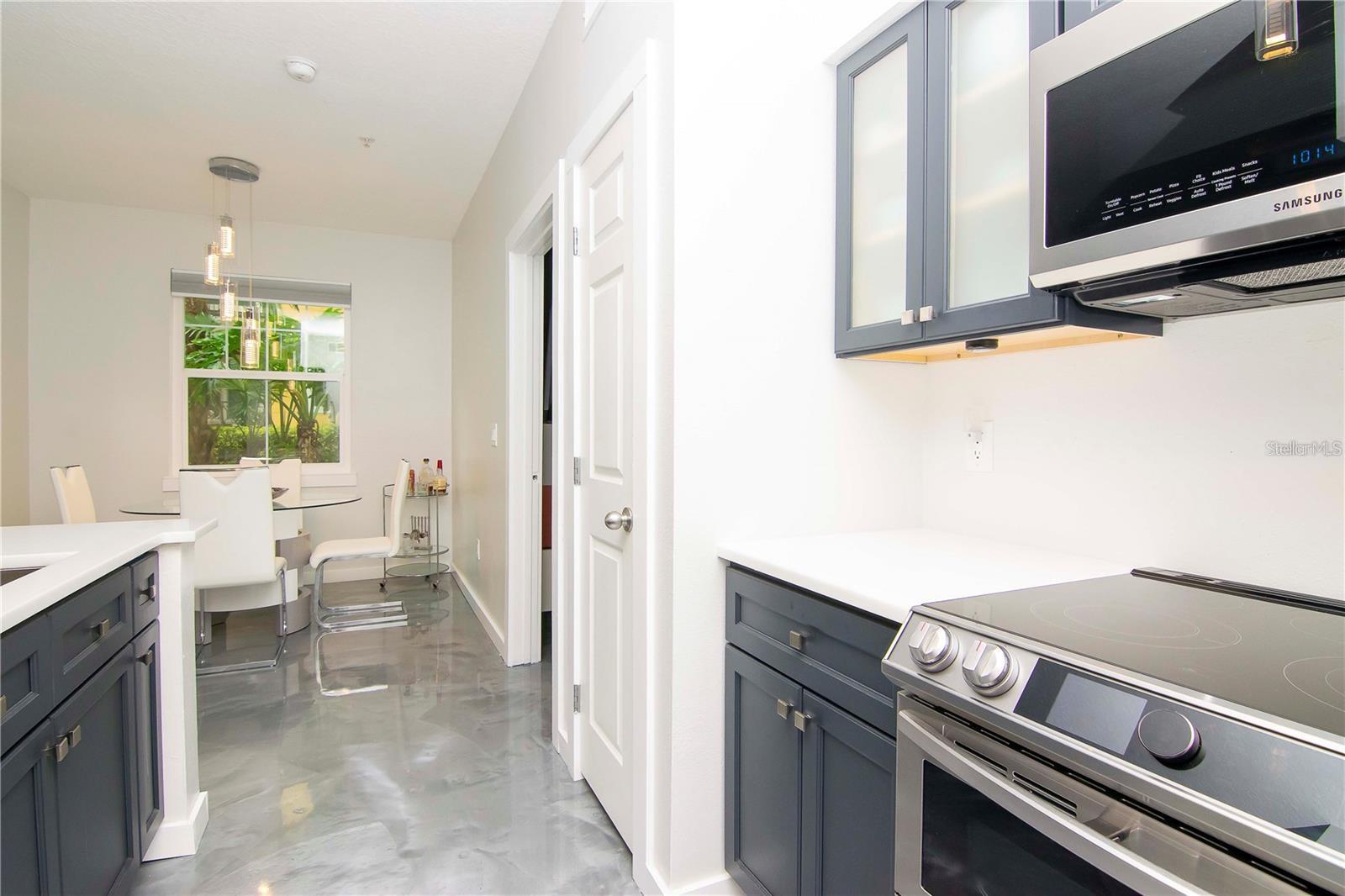 Image 3 of 28 For 1810 Palm Avenue 4107